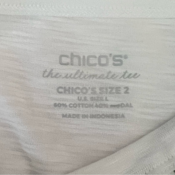 Chico’s White Short Sleeve Tee Shirt w/Leaf Print - Picture 7 of 8